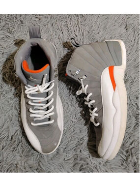 Air Jordan 12 Retro Cool Grey Team Orange Men Size 12 Sneakers 130690-012